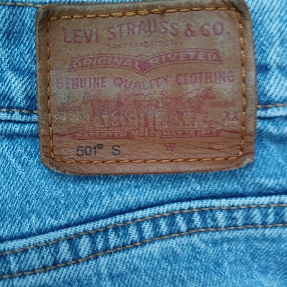 Levi 501 Skinny Jeans Size 28x28 Medium Wash - Picture 4 of 12